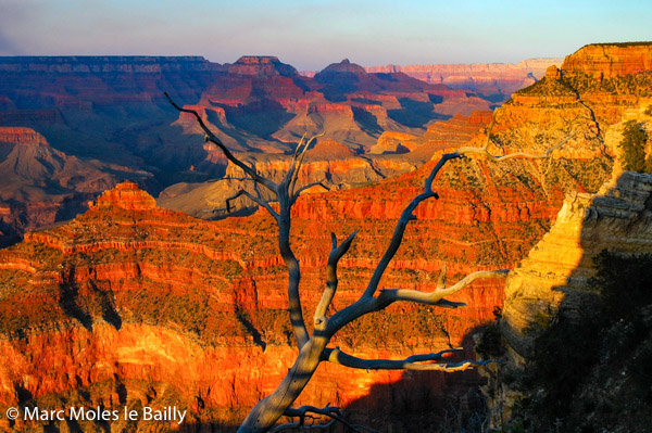 Photography by Marc Moles le Bailly - North America - Sunset On Grand Canyon